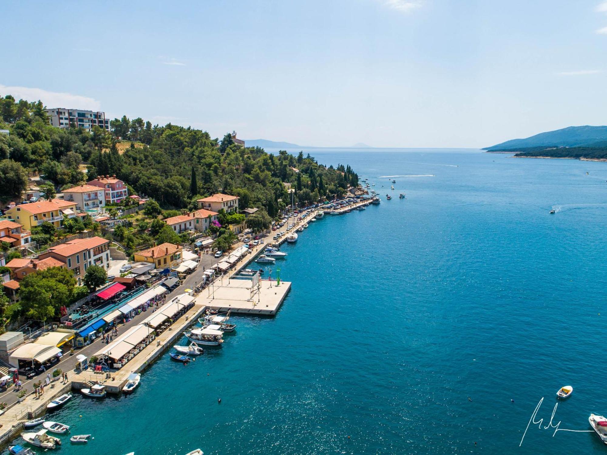 Apartment Angie - Intermezzo With Sea View In Center Of Рабац Екстер'єр фото